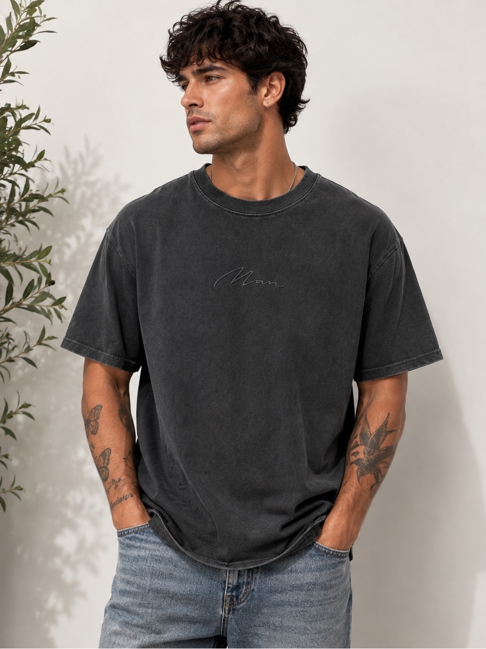 Boohoo MAN Men’s Washed Black Oversized Logo T-Shirt Medium
